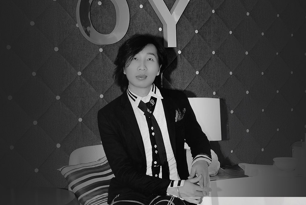 二级头像 adam